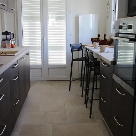 Dom wakacyjny Ma Re'son Salee *